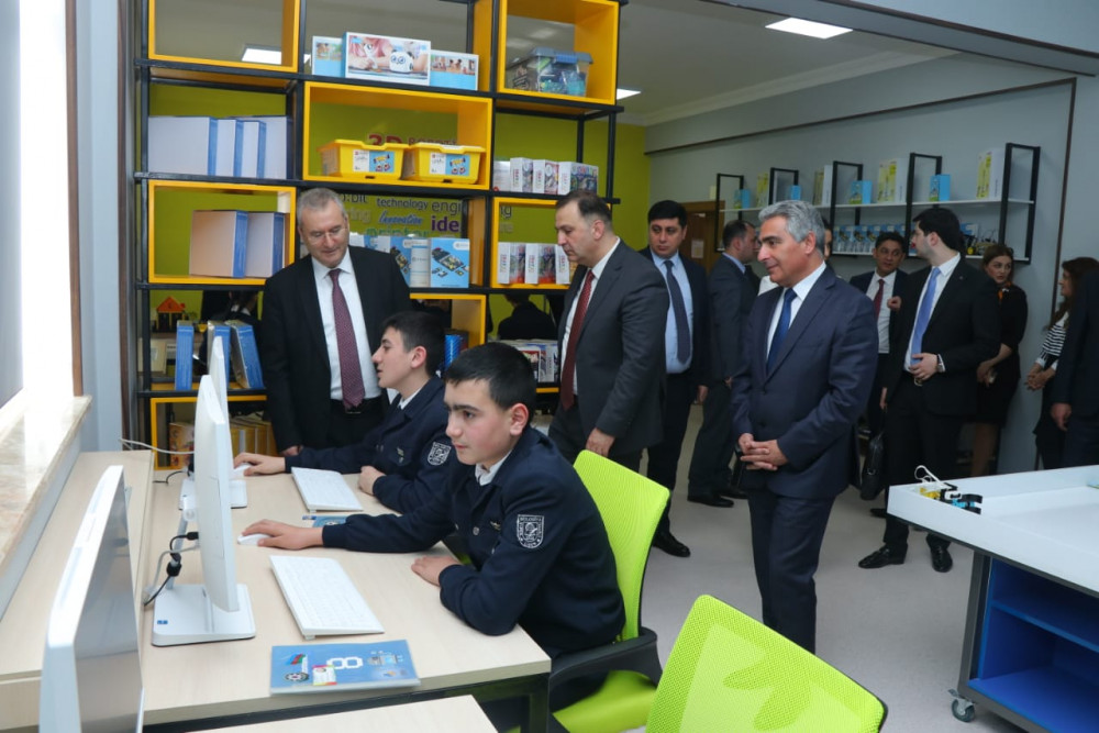 Elm və Təhsil Nazirliyinin nümayəndə heyəti Naxçıvandadır<font color=red> - FOTOLAR</font>