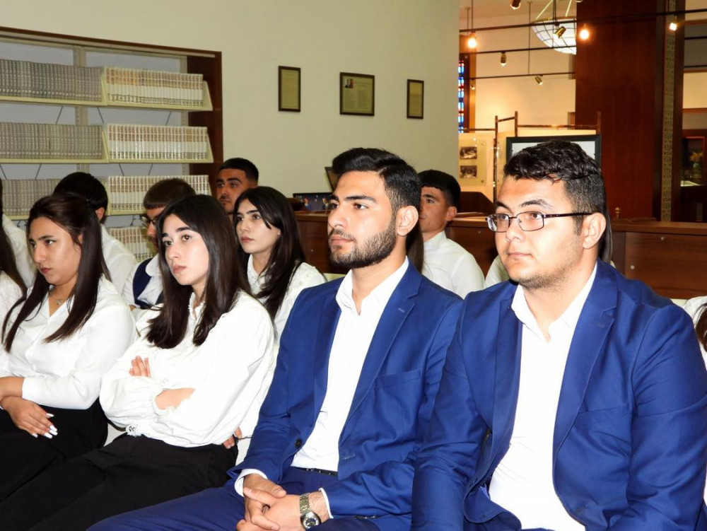 Heydər Əliyev Muzeyində açıq dərs keçirilib<font color=red> - FOTOLAR</font>