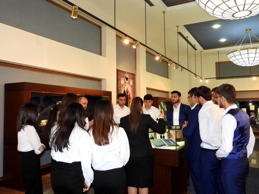 Heydər Əliyev Muzeyində açıq dərs keçirilib<font color=red> - FOTOLAR</font>