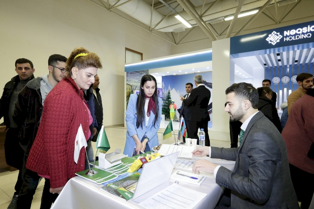 Naxçıvanda əmək yarmarkası keçirilib<font color=red> - FOTOLAR</font>