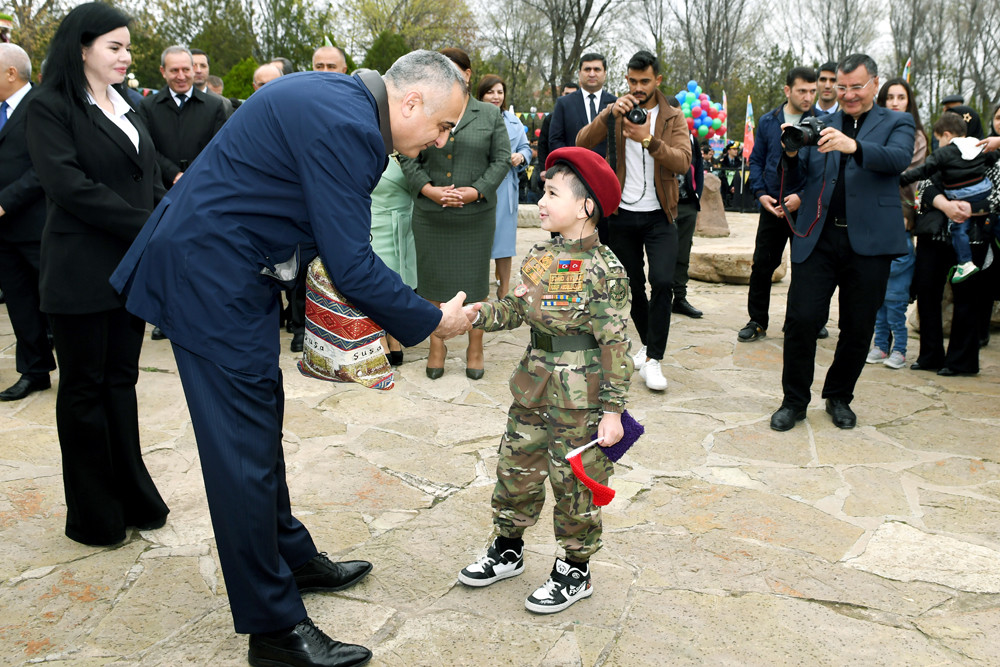 Naxçıvanda Novruz bayramı münasibətilə  ümumxalq şənliyi keçirilib<font color=red> - FOTOLAR</font>