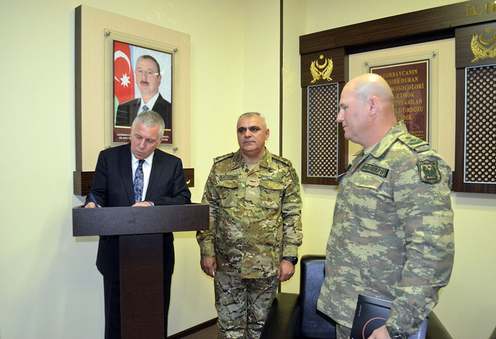 Bakıda keçirilən “Çoxmillətli Sülhü Dəstək Əməliyyatları kursu” başa çatıb<font color=red> - FOTOLAR</font>