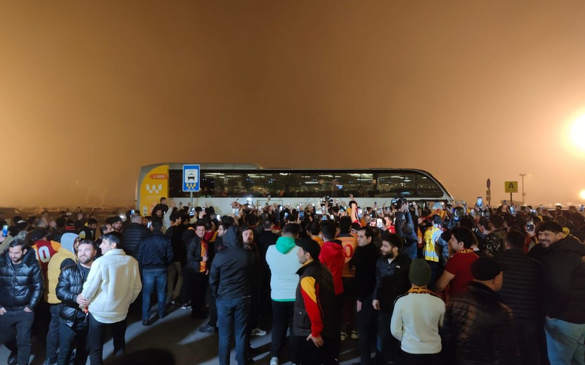 "Qalatasaray" "Qarabağ"la oyun üçün Bakıya gəlib<font color=red> - FOTOLAR</font>