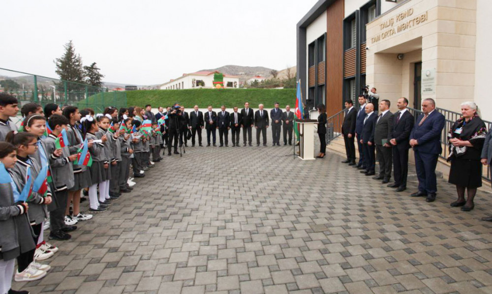 Talış kəndindəki tam orta məktəbdə ilk zəng çalınıb, uşaq bağçası fəaliyyətə başlayıb<font color=red> - FOTOLAR</font>