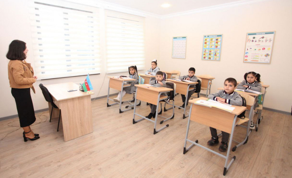 Talış kəndindəki tam orta məktəbdə ilk zəng çalınıb, uşaq bağçası fəaliyyətə başlayıb<font color=red> - FOTOLAR</font>