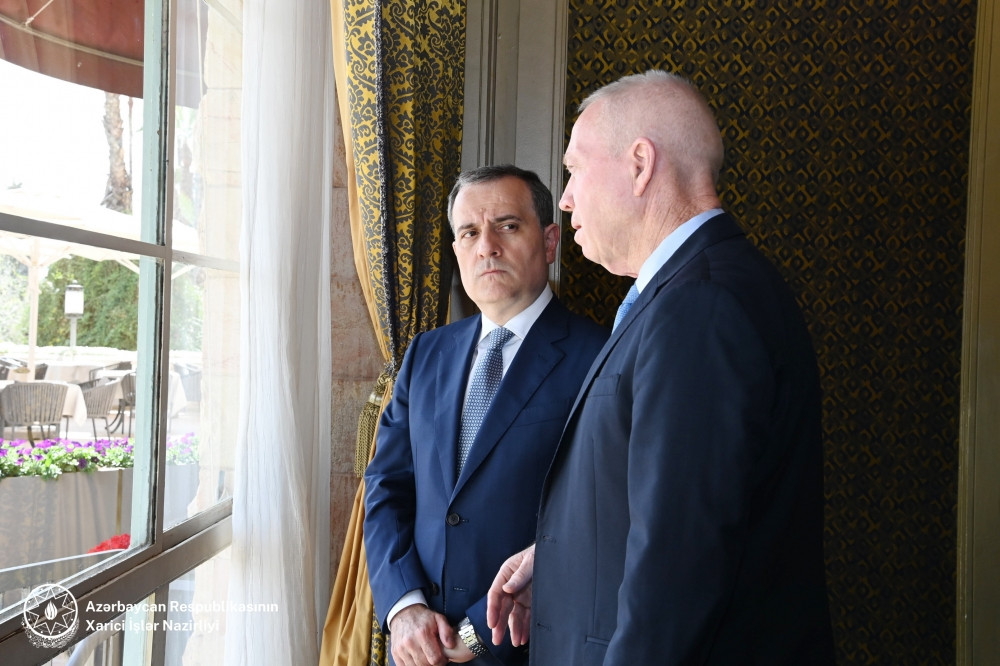 İsrailin müdafiə naziri regionda sülh və quruculuq səyləri barədə məlumatlandırılıb<font color=red> - FOTOLAR</font>