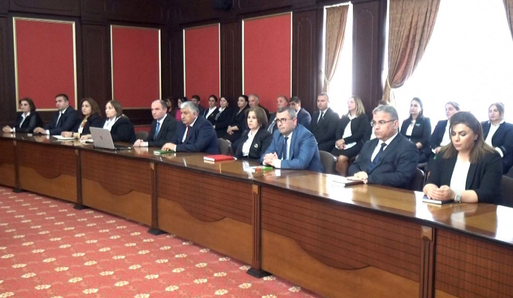 Naxçıvan Şəhər İcra Hakimiyyətində "Heydər Əliyev və azərbaycançılıq məfkurəsi” adlı tədbir keçirilib<font color=red> - FOTOLAR</font>