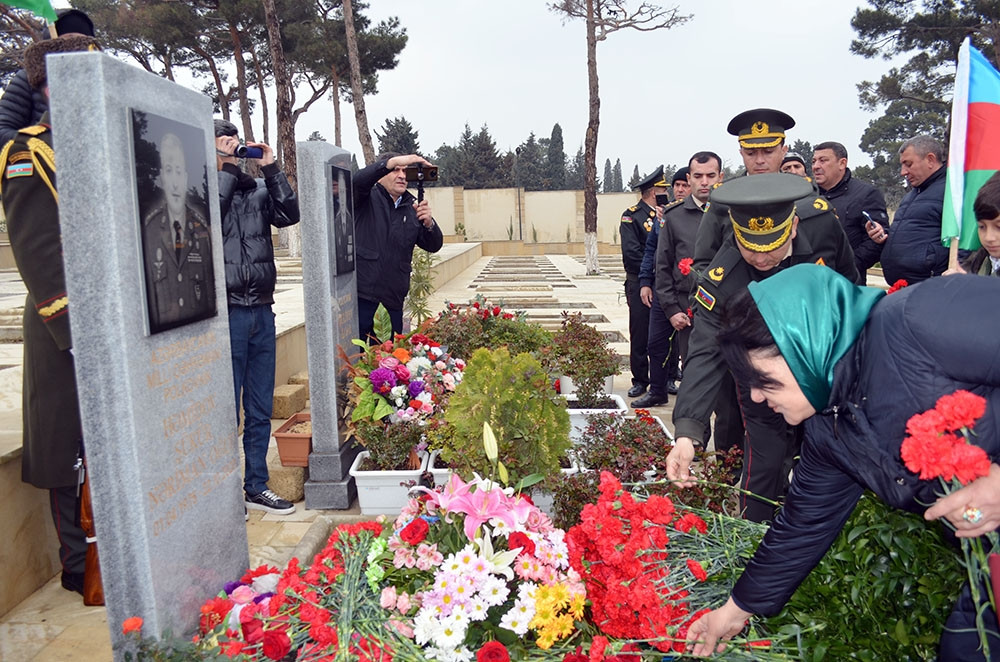 Milli Qəhrəman Şükür Həmidovun anım mərasimi keçirilib<font color=red> - FOTOLAR</font>