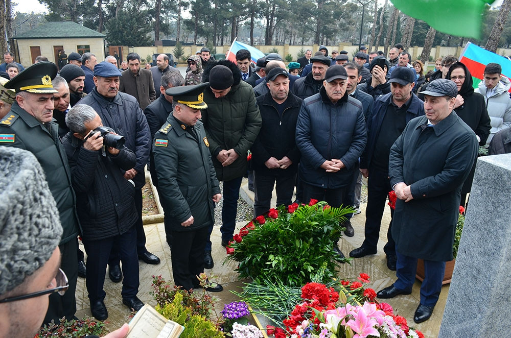 Milli Qəhrəman Şükür Həmidovun anım mərasimi keçirilib<font color=red> - FOTOLAR</font>