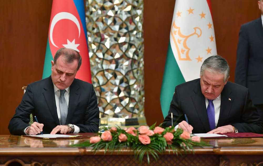 Azərbaycan-Tacikistan sənədləri imzalanıb<font color='red'> - YENİLƏNİB</font><font color=red> - FOTOLAR</font>