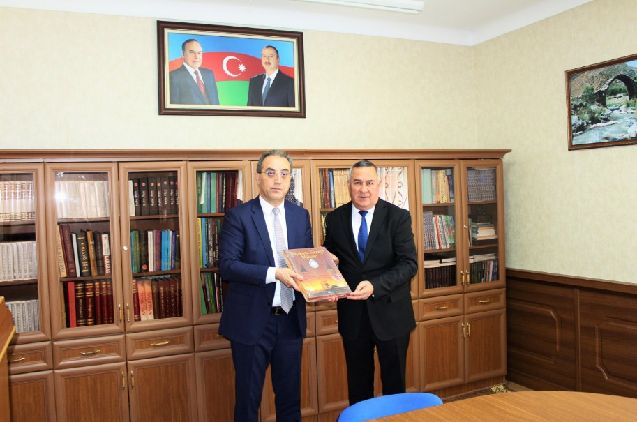 Türkiyənin Naxçıvandakı baş konsulu AMEA-nın Naxçıvan Bölməsində olub<font color=red> - FOTOLAR</font>