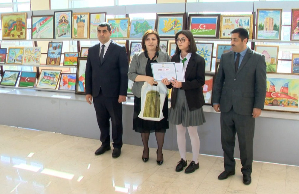 "Vətənim Azərbaycan” mövzusunda rəsm müsabiqəsi keçirilib<font color=red> - FOTOLAR</font>