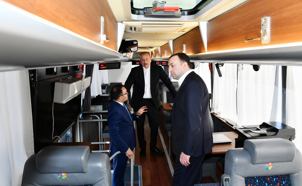 Prezident İlham Əliyev və Baş nazir İrakli Qaribaşvili Qəbələ regional “ASAN xidmət“ mərkəzində olublar<font color=red> - FOTOLAR</font>