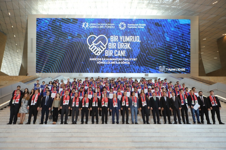 Türkiyəyə yardıma gedən Azərbaycan könüllüləri ilə görüş olub<font color=red> - FOTOLAR</font>