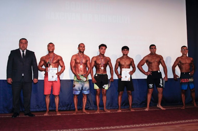 Naxçıvanda ilk dəfə bodibildinq üzrə yarış keçirilib<font color=red> - FOTOLAR</font>