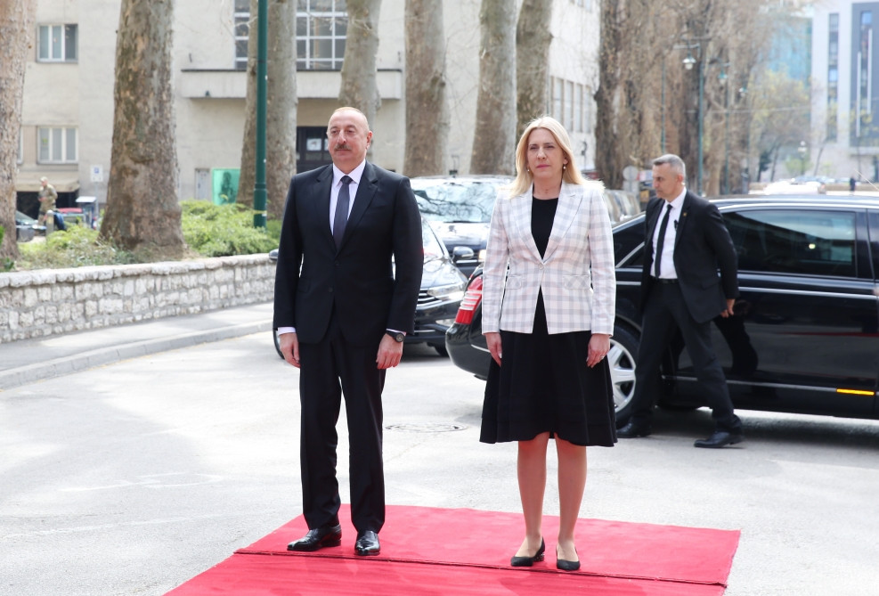 Sarayevoda Azərbaycan Prezidenti İlham Əliyevin rəsmi qarşılanma mərasimi olub<font color=red> - FOTOLAR</font>