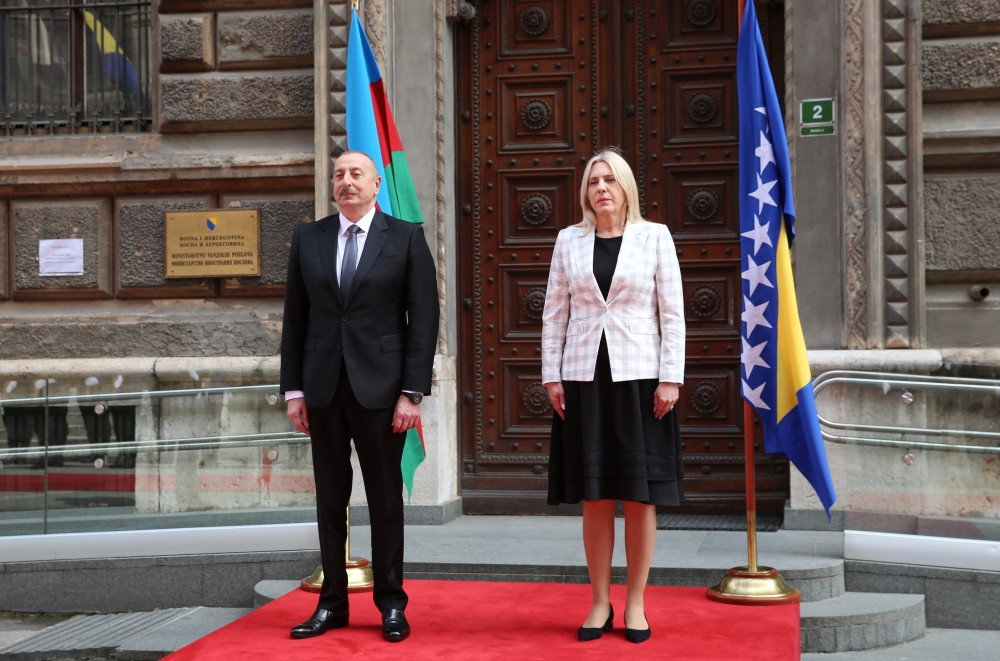 Sarayevoda Azərbaycan Prezidenti İlham Əliyevin rəsmi qarşılanma mərasimi olub<font color=red> - FOTOLAR</font>