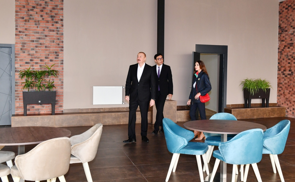 Prezident İlham Əliyev və birinci xanım Mehriban Əliyeva Neftçala Olimpiya İdman Kompleksinin açılışında iştirak ediblər<font color='red'> - YENİLƏNİB</font><font color=red> - FOTOLAR</font>