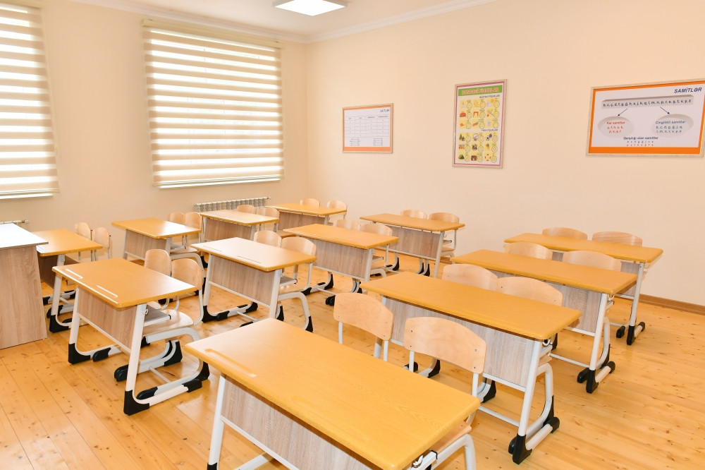 Prezident İlham Əliyev və birinci xanım Mehriban Əliyeva Neftçala rayonunda yeni inşa olunan məktəbin açılışında iştirak ediblər <font color='red'> - YENİLƏNİB</font><font color=red> - FOTOLAR</font>