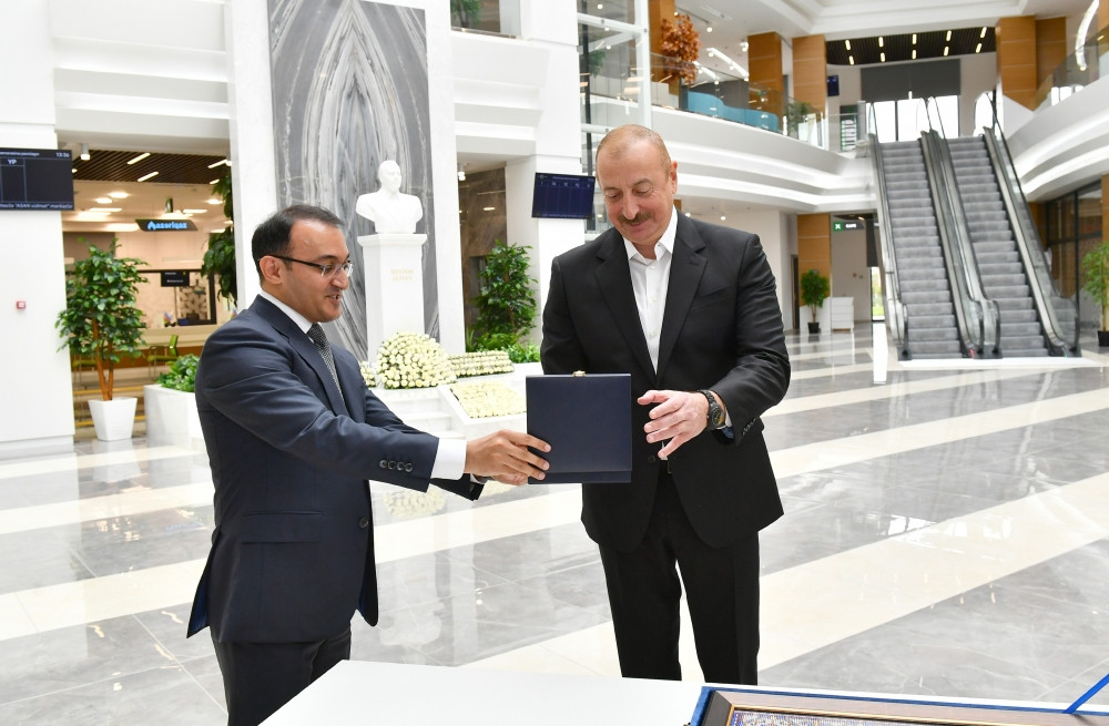  Prezident İlham Əliyev Salyanda “ASAN xidmət” Mərkəzinin açılışını edib<font color='red'> - YENİLƏNİB</font><font color=red> - FOTOLAR</font>