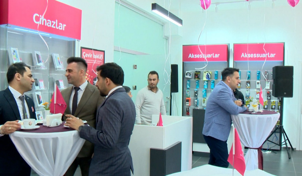 “Nar” Naxçıvanda yenilənmiş mağazasını təqdim edib<font color=red> - FOTOLAR</font>