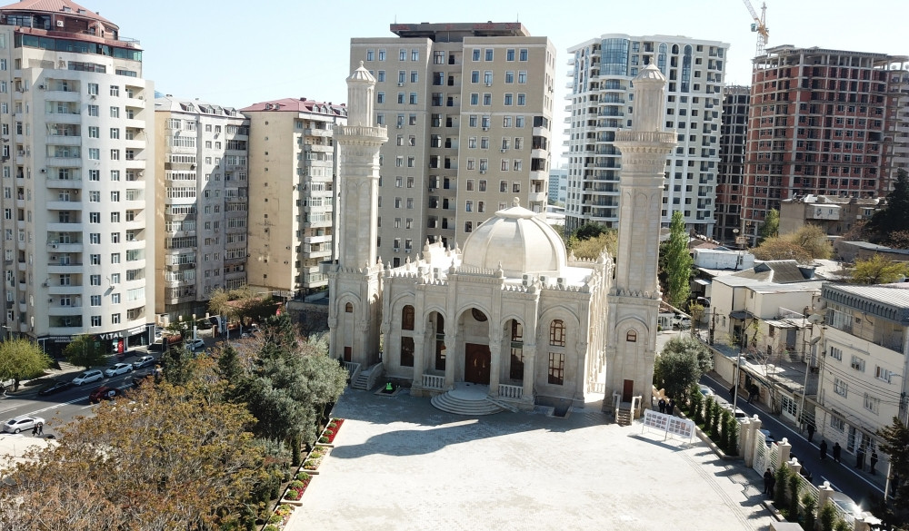 Prezident İlham Əliyev və birinci xanım Mehriban Əliyeva Nərimanov rayonunda “Cümə” məscidinin açılışında iştirak ediblər <font color='red'> - YENİLƏNİB</font><font color=red> - FOTOLAR</font>