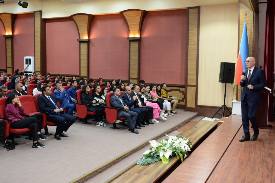 Azərbaycan Respublikası elm və təhsil nazirinin müavini Firudin Qurbanov Naxçıvan Dövlət Universitetində olub<font color=red> - FOTOLAR</font>