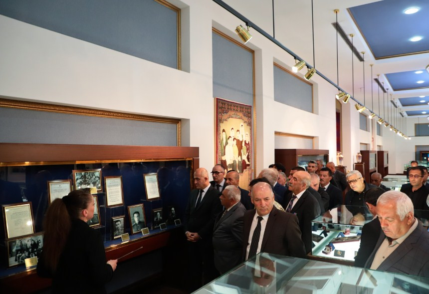 Şəhid ailələri və qazilər Heydər Əliyev Muzeyini ziyarət ediblər<font color=red> - FOTOLAR</font>