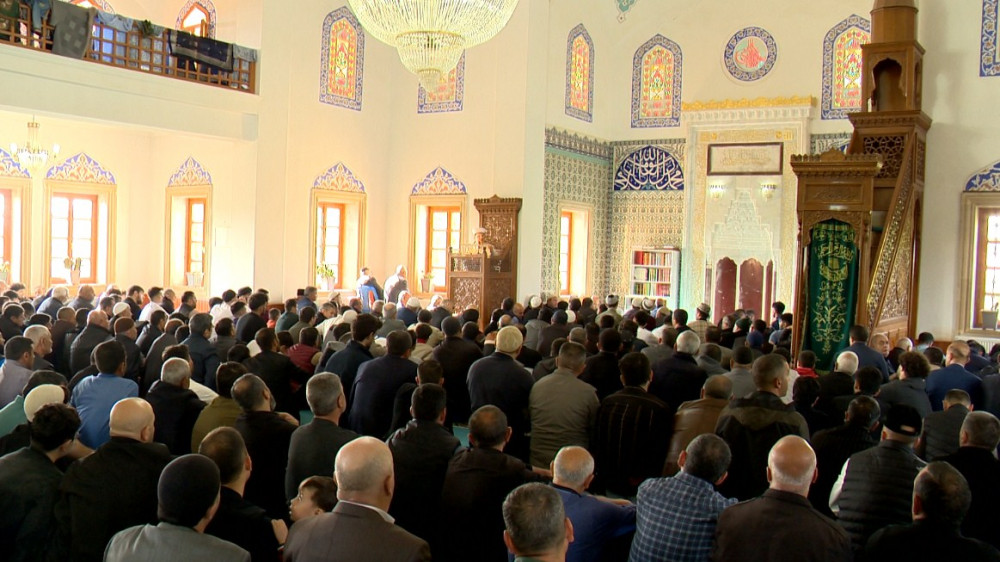 Naxçıvanda bayram namazları qılınıb<font color=red> - FOTOLAR</font>