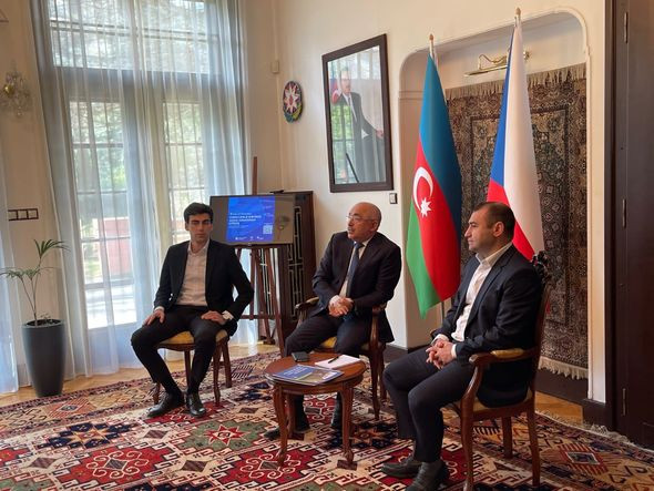 “Heydər Əliyev İli” çərçivəsində Macarıstanda və Çexiyada silsilə tədbirlər keçirilib<font color=red> - FOTOLAR</font>