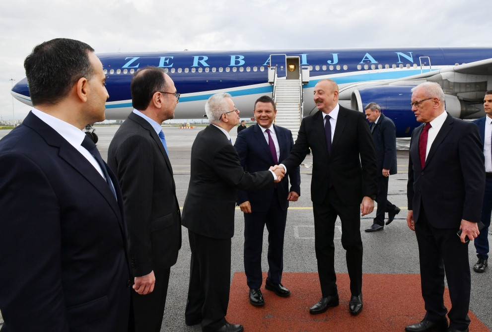 Azərbaycan Prezidenti İlham Əliyev Bolqarıstana işgüzar səfərə gedib<font color=red> - FOTOLAR</font>