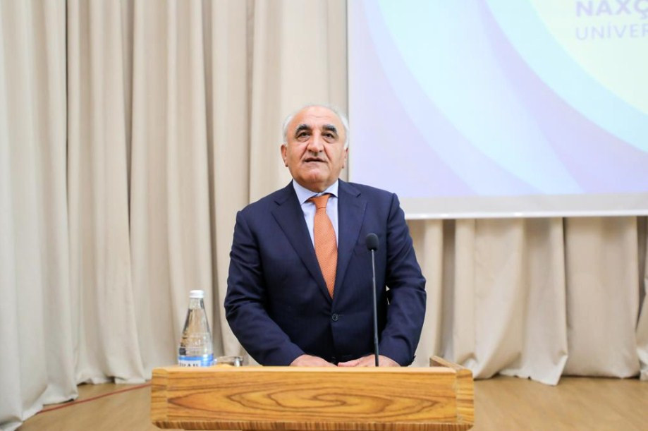 "Naxçıvan" Universiteti ilə Azərbaycan Dövlət İqtisad Universiteti (UNEC) arasında əməkdaşlıq müqaviləsi imzalanıb<font color=red> - FOTOLAR</font>