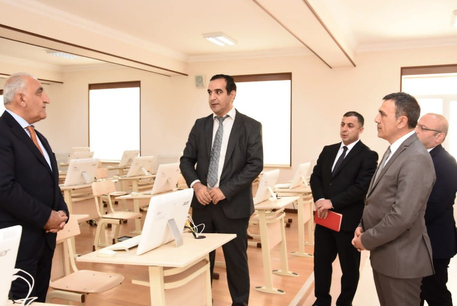 "Naxçıvan" Universiteti ilə Azərbaycan Dövlət İqtisad Universiteti (UNEC) arasında əməkdaşlıq müqaviləsi imzalanıb<font color=red> - FOTOLAR</font>