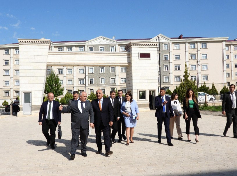 "Naxçıvan" Universiteti ilə Azərbaycan Dövlət İqtisad Universiteti (UNEC) arasında əməkdaşlıq müqaviləsi imzalanıb<font color=red> - FOTOLAR</font>