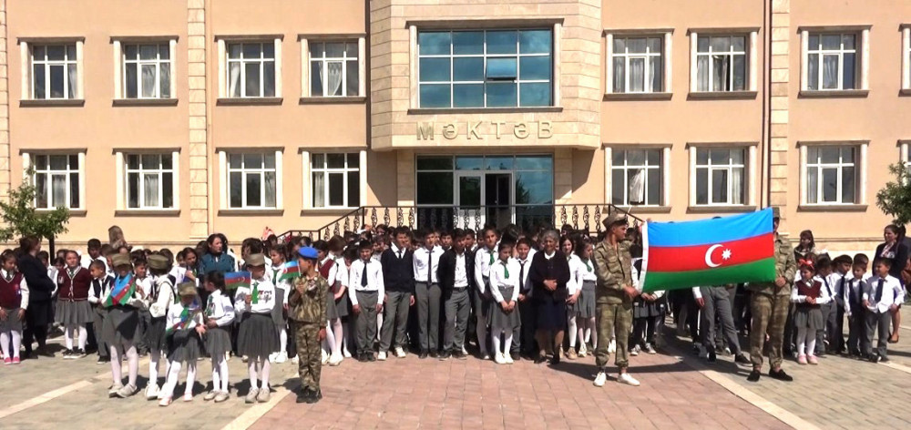 Şərurda şəhidlərin xatirəsinə bulaq-abidə ucaldılıb<font color=red> - FOTOLAR</font>