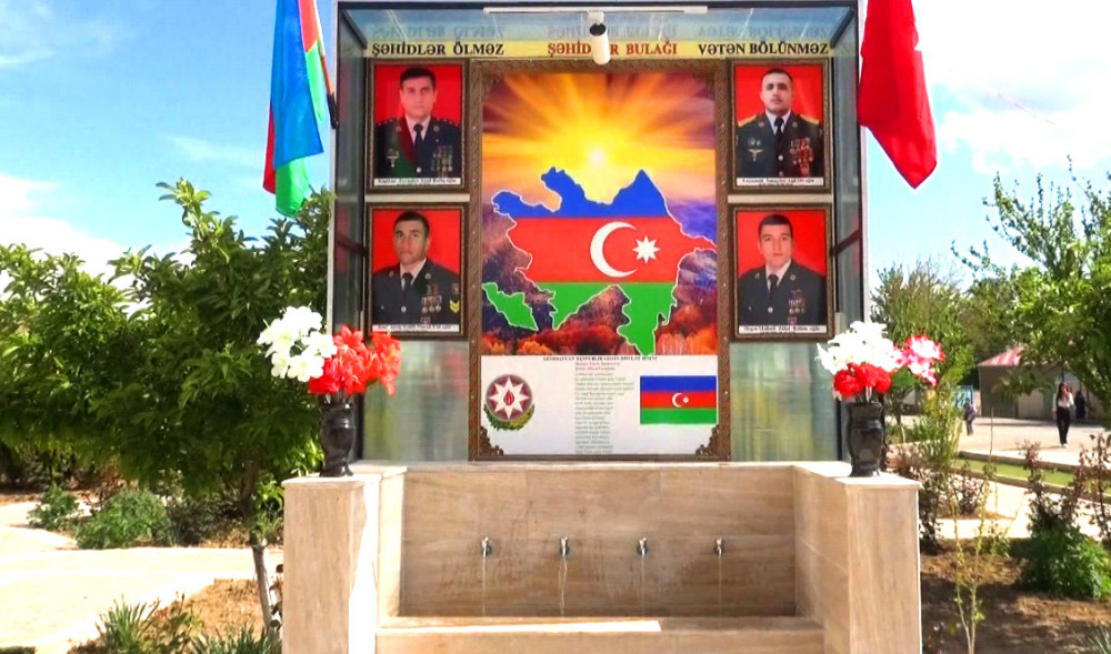 Şərurda şəhidlərin xatirəsinə bulaq-abidə ucaldılıb<font color=red> - FOTOLAR</font>