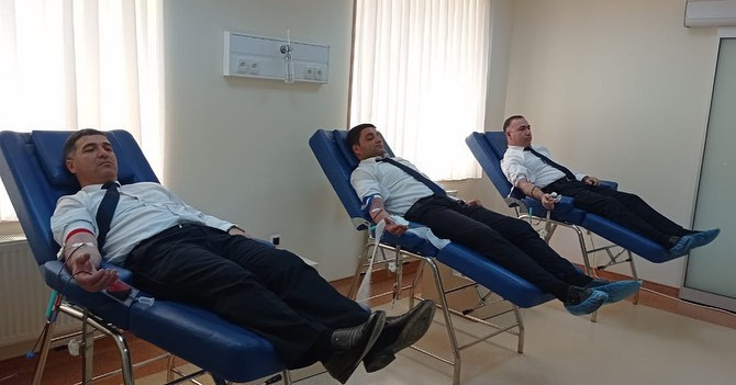 Naxçıvanda prokurorluq əməkdaşları tərəfindən qanvermə aksiyası keçirilib<font color=red> - FOTOLAR</font>