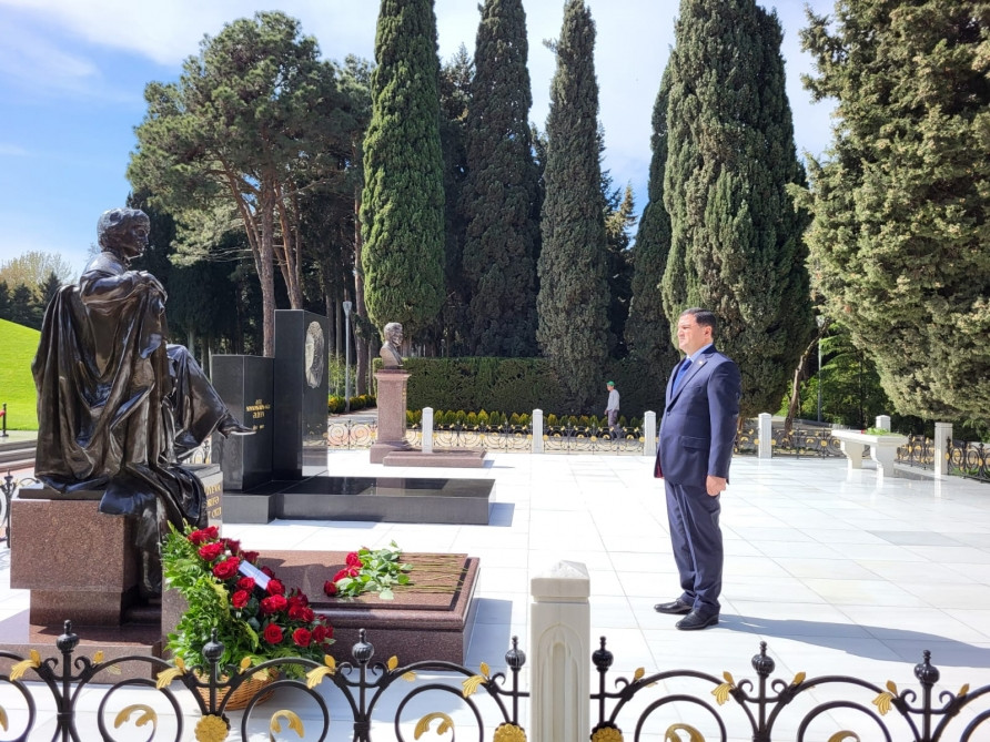 Naxçıvanın Bakıdakı nümayəndəliyində akademik Zərifə Əliyevanın 100 illik yubileyi ilə əlaqədar tədbir keçirilib<font color=red> - FOTOLAR</font>