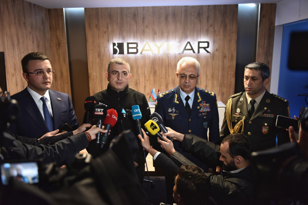 Azərbaycan və Türkiyə birgə pilotsuz uçuş aparatları istehsal edəcək<font color=red> - FOTOLAR</font>