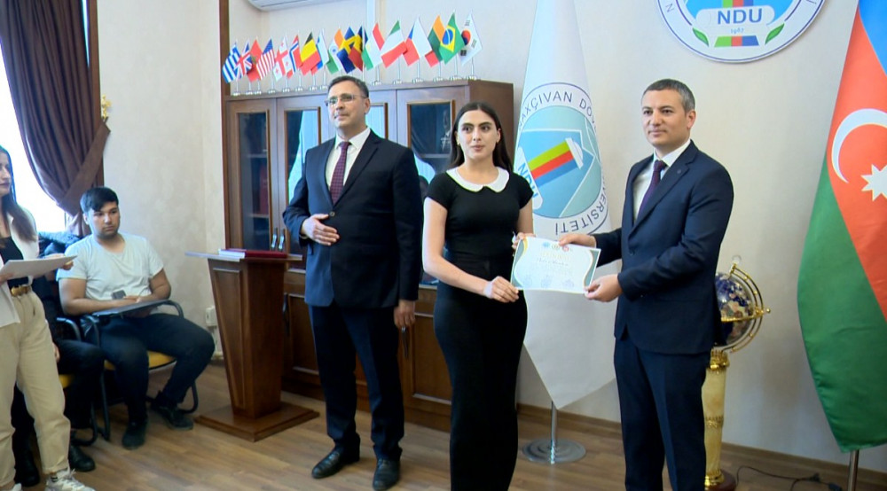 Naxçıvan Dövlət Universitetində “Jurnalistlər üçün hüquq məktəbi” layihəsi yekunlaşıb<font color=red> - FOTOLAR</font>