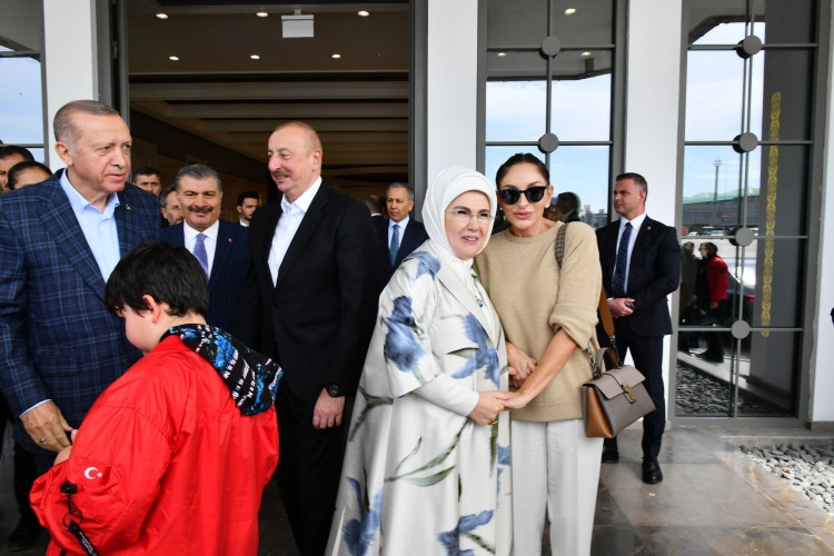 Azərbaycan Prezidenti İlham Əliyevin Türkiyəyə işgüzar səfəri başa çatıb<font color=red> - FOTOLAR</font>
