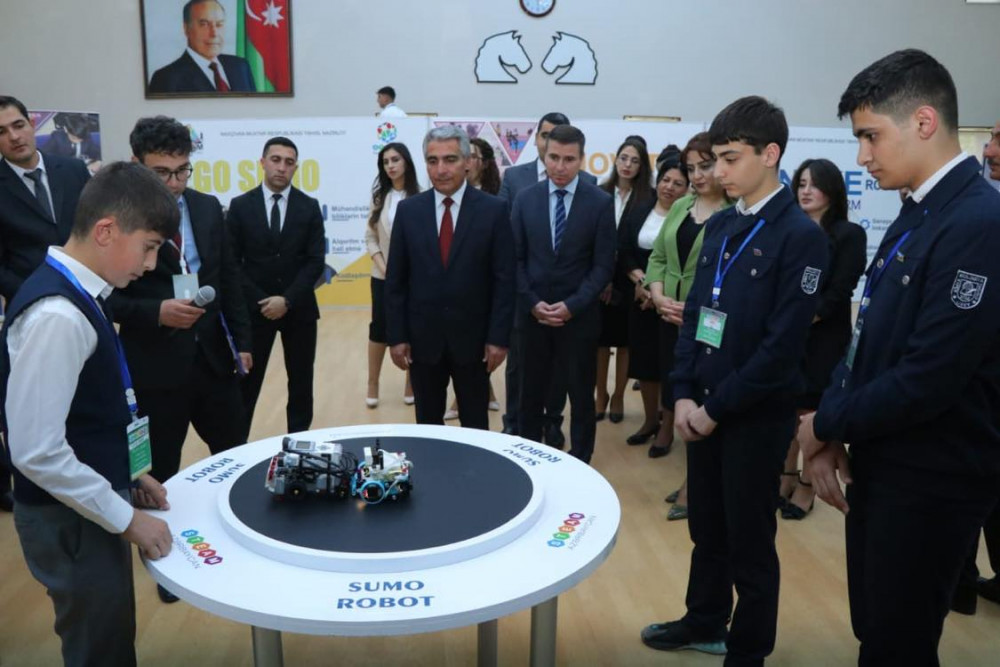 Şagirdlər arasında "Robot qol”-“Leqo Sumo 2023” və “Tullantıdan sənətə” müsabiqələri keçirilib<font color=red> - FOTOLAR</font>