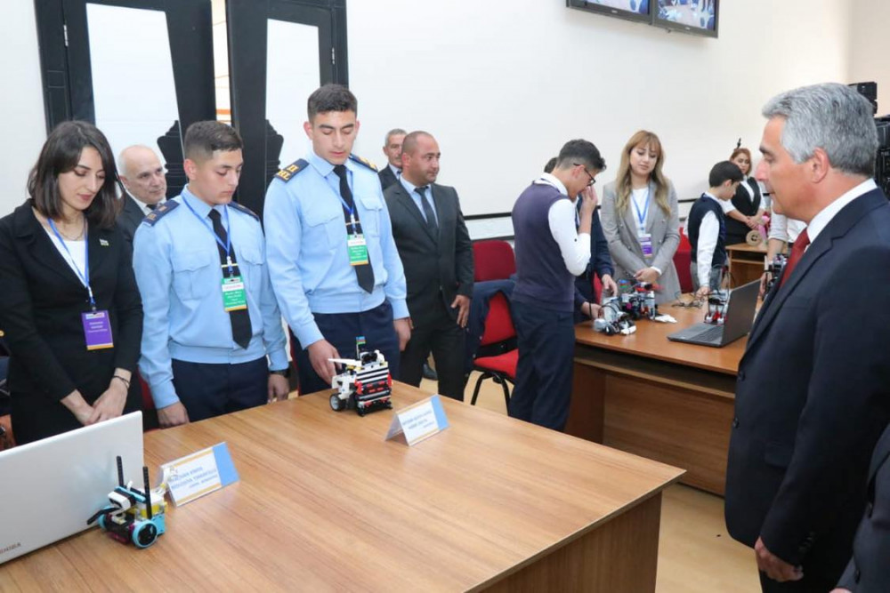 Şagirdlər arasında "Robot qol”-“Leqo Sumo 2023” və “Tullantıdan sənətə” müsabiqələri keçirilib<font color=red> - FOTOLAR</font>