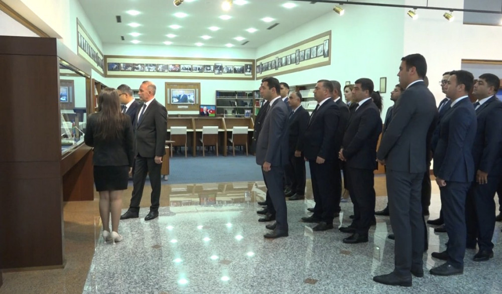 Aviasiya işçiləri Heydər Əliyev Muzeyini ziyarət ediblər<font color=red> - FOTOLAR</font>