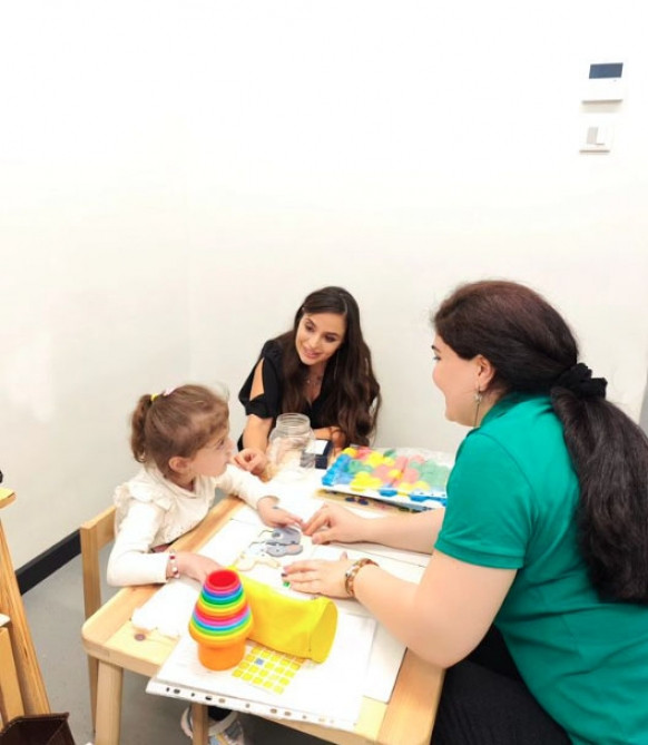 Leyla Əliyeva Uşaqların Sağlam Gələcəyi Erkən Müdaxilə Mərkəzində olub<font color=red> - FOTOLAR</font>