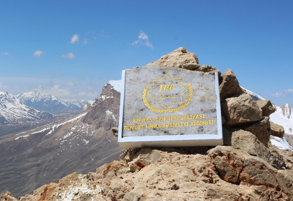 DTX əməkdaşları “Heydər zirvəsi”nə yürüş təşkil ediblər<font color=red> - FOTOLAR</font>