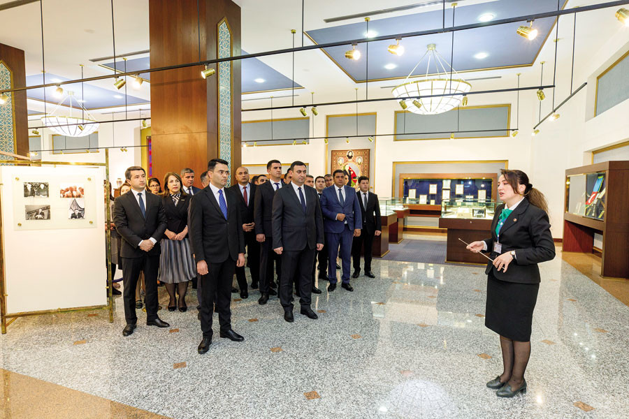 Naxçıvan Muxtar Respublikası Maliyyə Nazirliyində “Heydər Əliyev İli” çərçivəsində tədbir keçirilib <font color=red> - FOTOLAR</font>