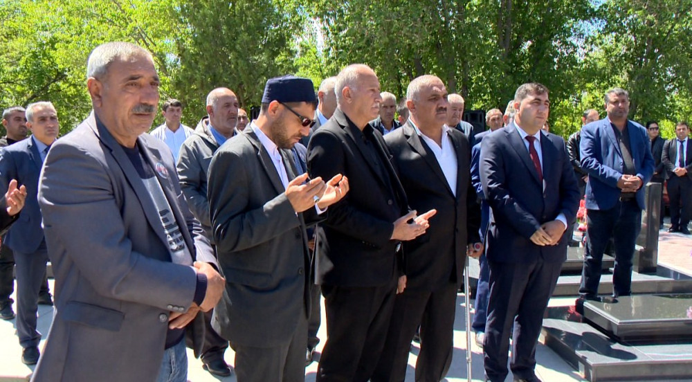 Şəhid leytenant Əli Yusifovun xatirəsi anılıb<font color=red> - FOTOLAR</font>