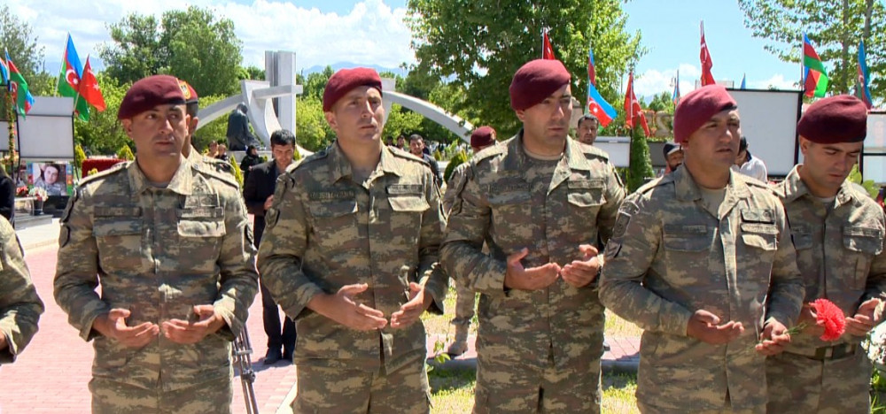 Şəhid leytenant Əli Yusifovun xatirəsi anılıb<font color=red> - FOTOLAR</font>