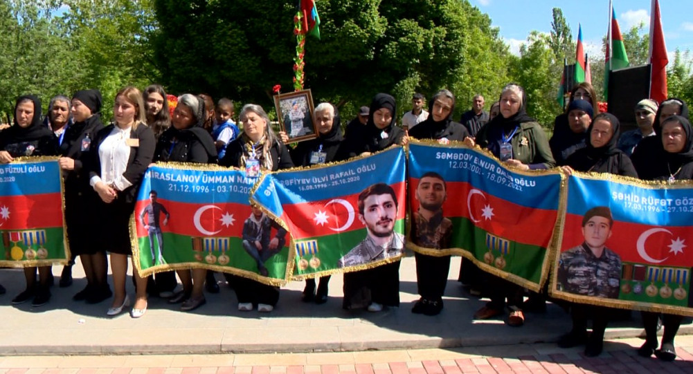 Şəhid leytenant Əli Yusifovun xatirəsi anılıb<font color=red> - FOTOLAR</font>